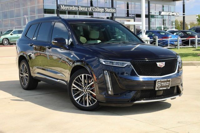 2022 Cadillac XT6