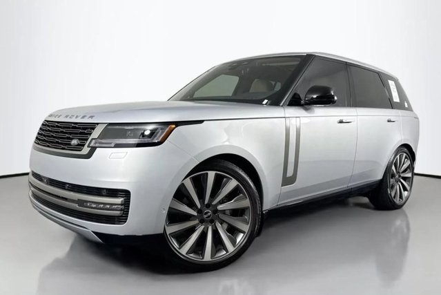 2025 Land Rover Range Rover SE