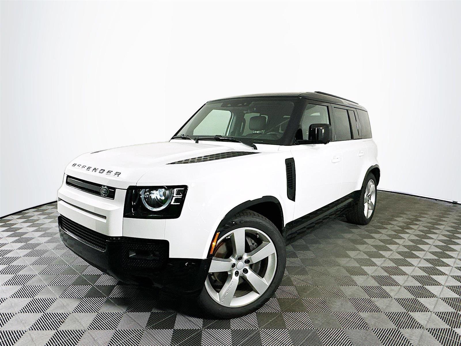 2025 Land Rover Defender