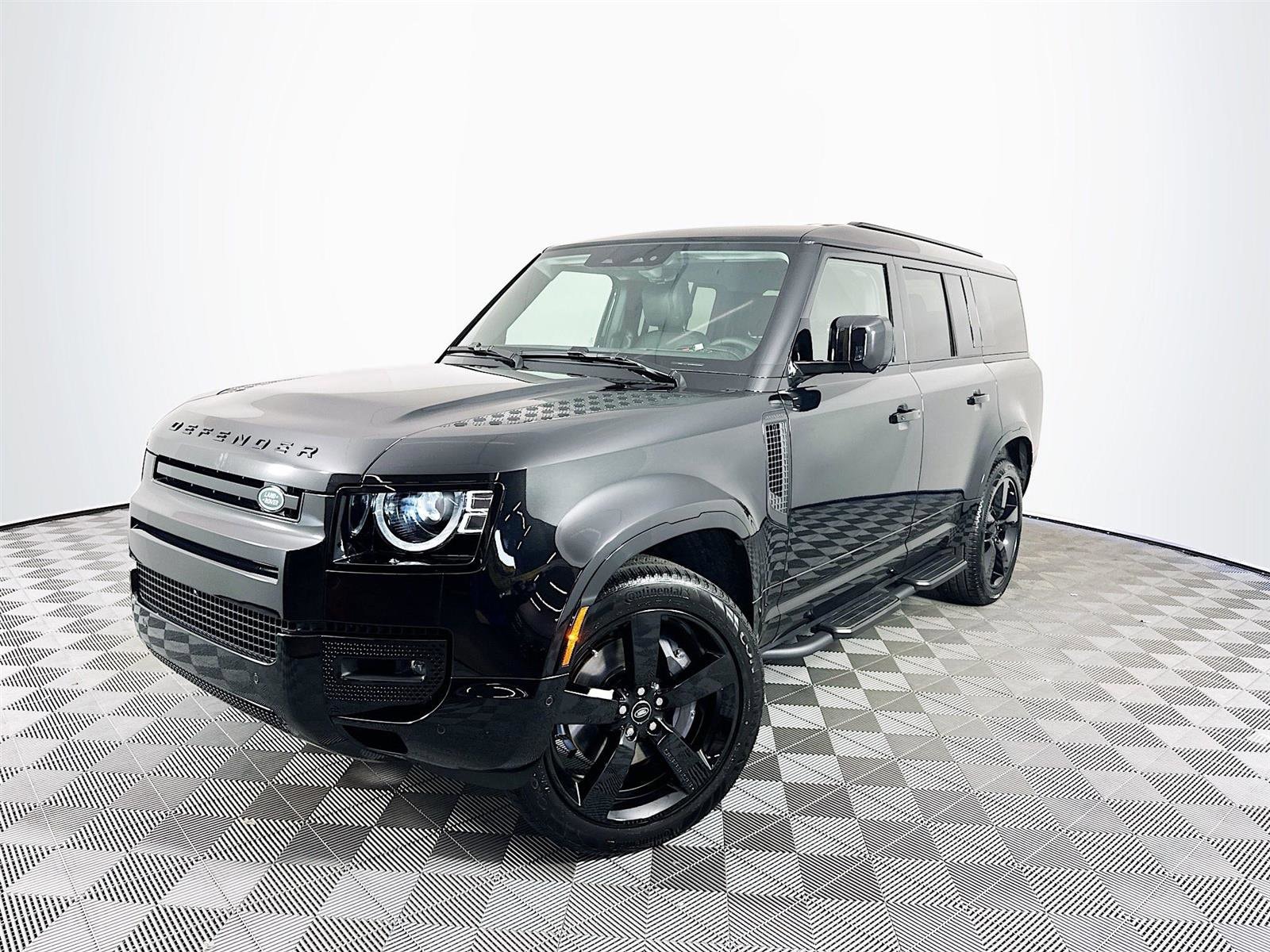 2025 Land Rover Defender
