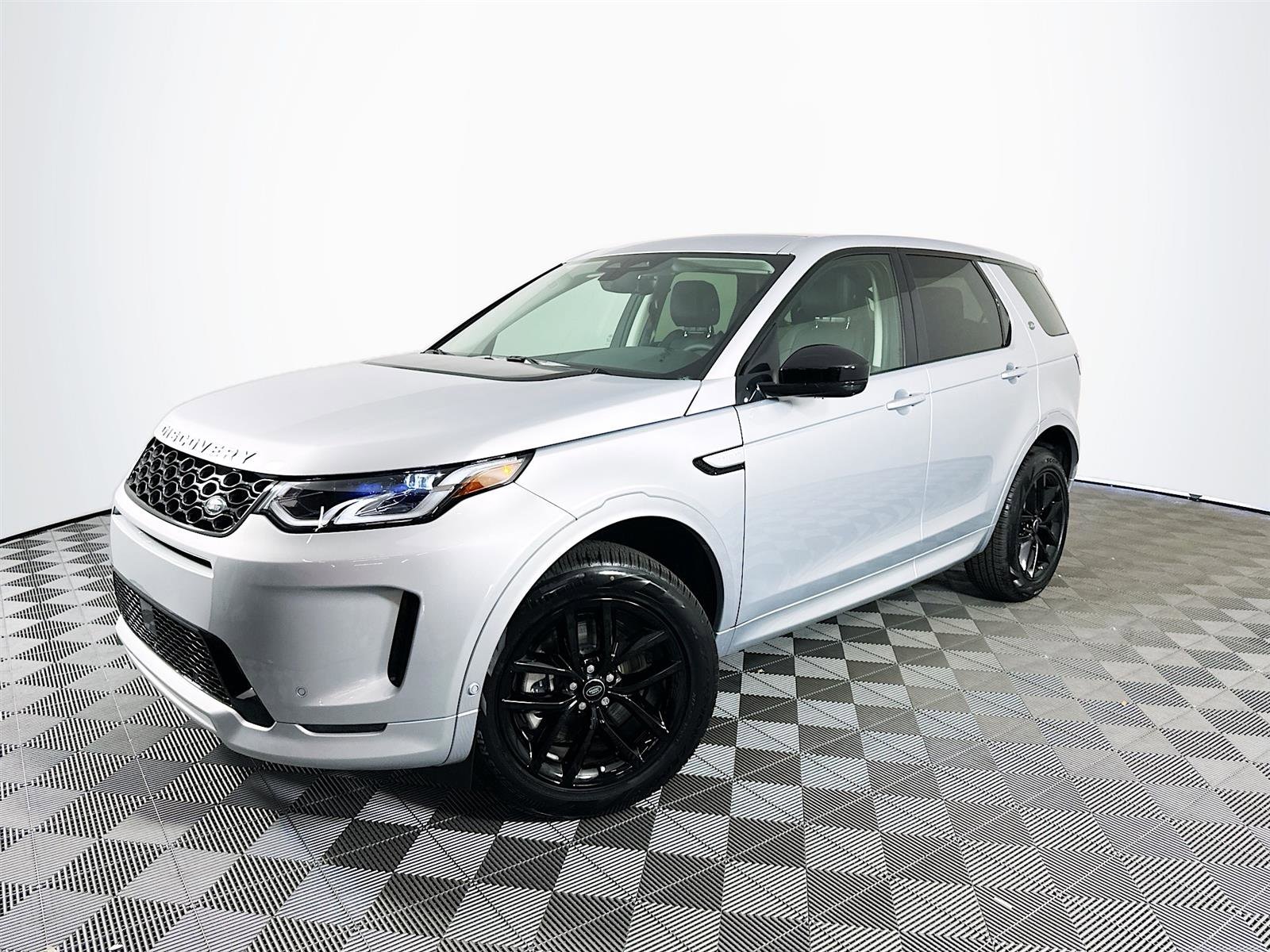2025 Land Rover Discovery Sport