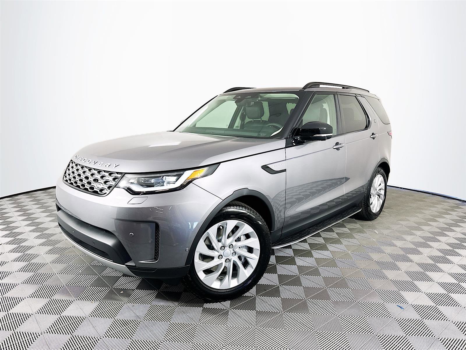 2024 Land Rover Discovery