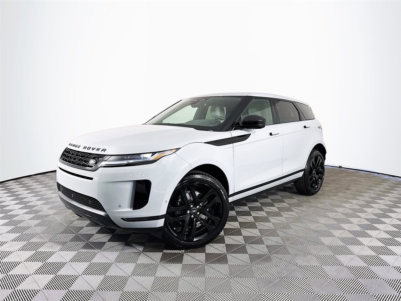 2026 Land Rover Range Rover Evoque