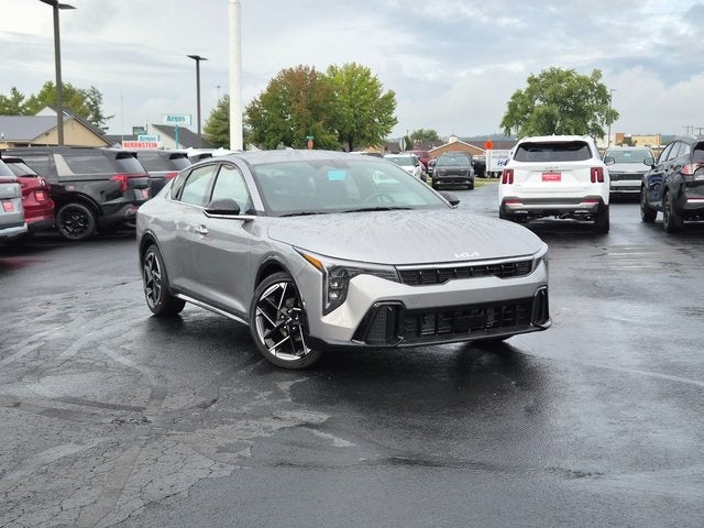 2025 Kia K4 GT-Line