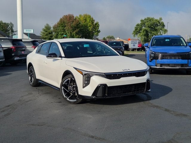 2025 Kia K4 GT-Line