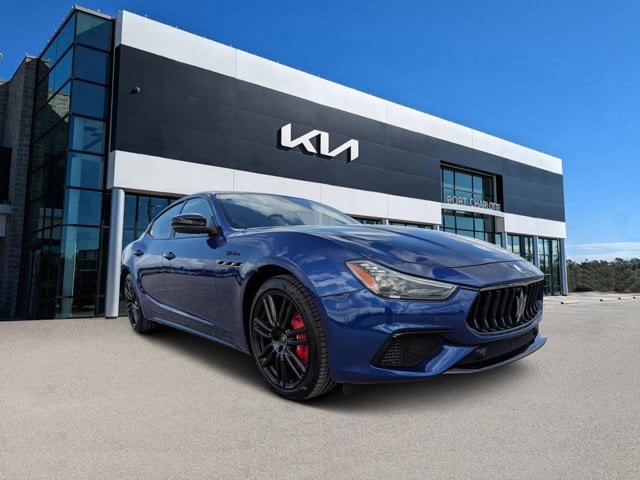 Photo of 2023 Maserati Ghibli Modena Q4
