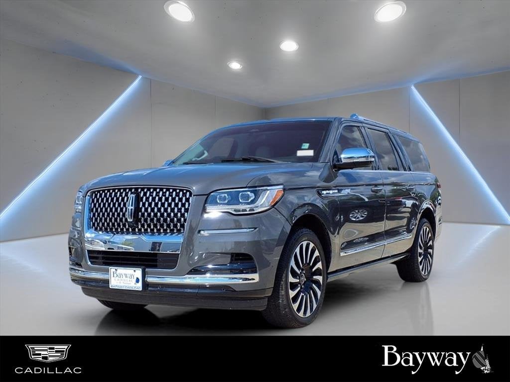 2022 Lincoln Navigator L
