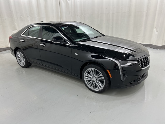 2025 Cadillac CT4