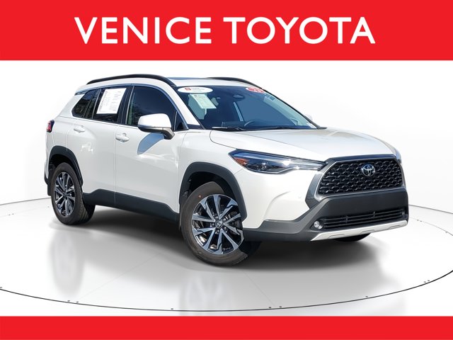 2023 Toyota Corolla Cross XLE