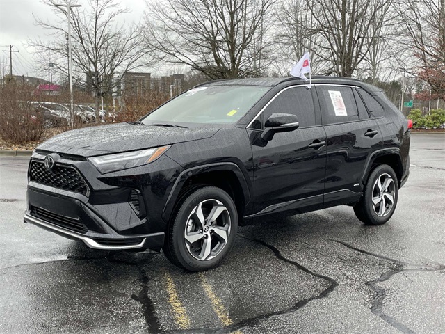 2025 Toyota RAV4 Plug-In Hybrid SE