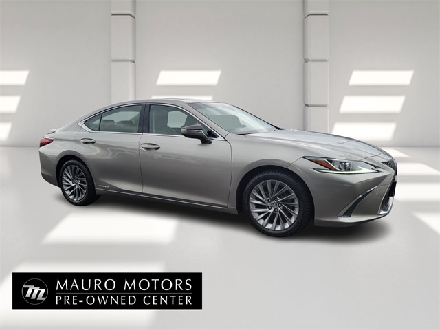 2019 Lexus ES