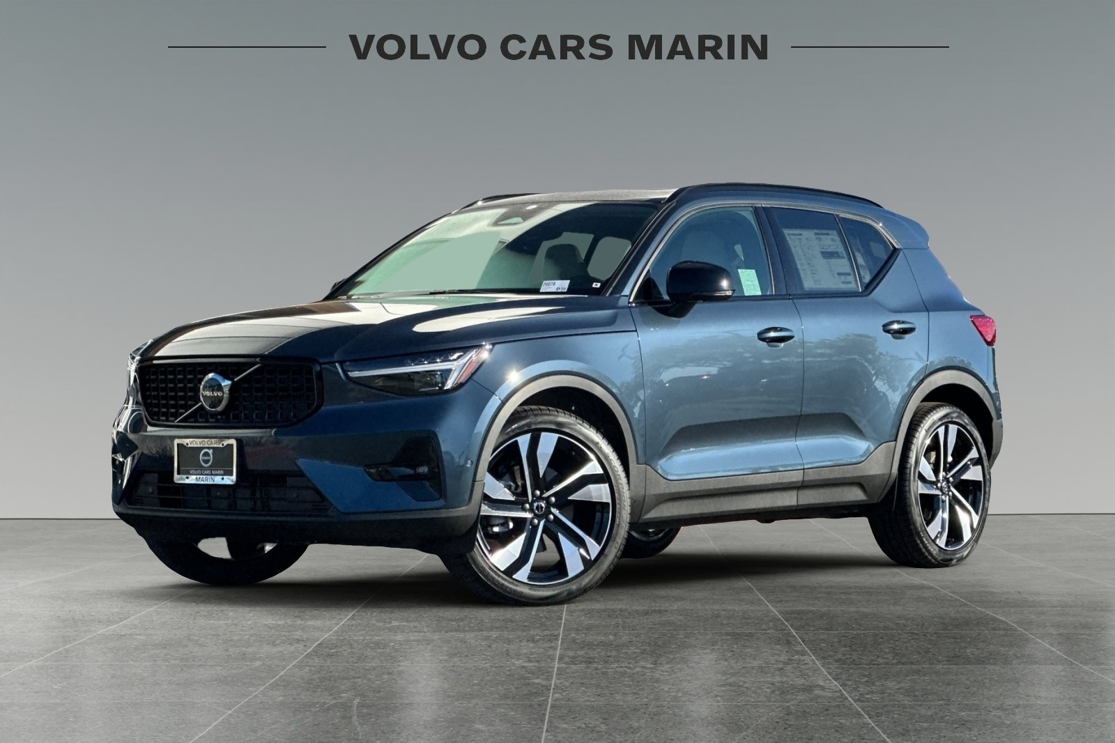 2026 Volvo XC40