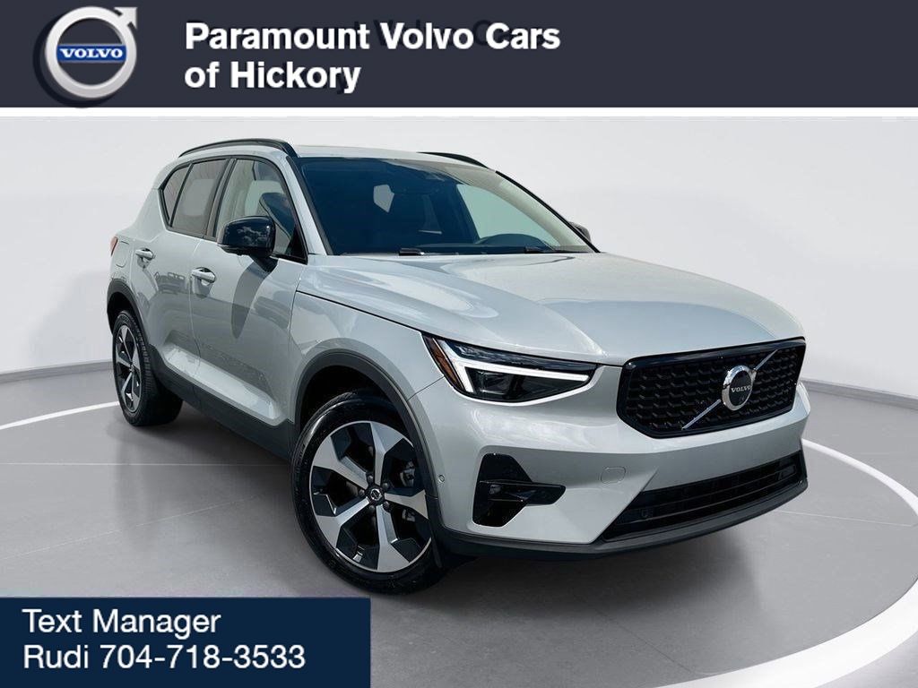2026 Volvo XC40