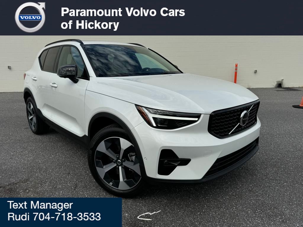2026 Volvo XC40