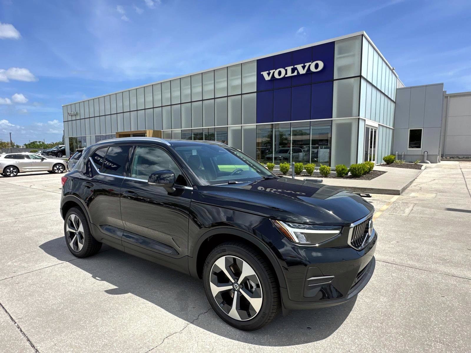 2025 Volvo XC40