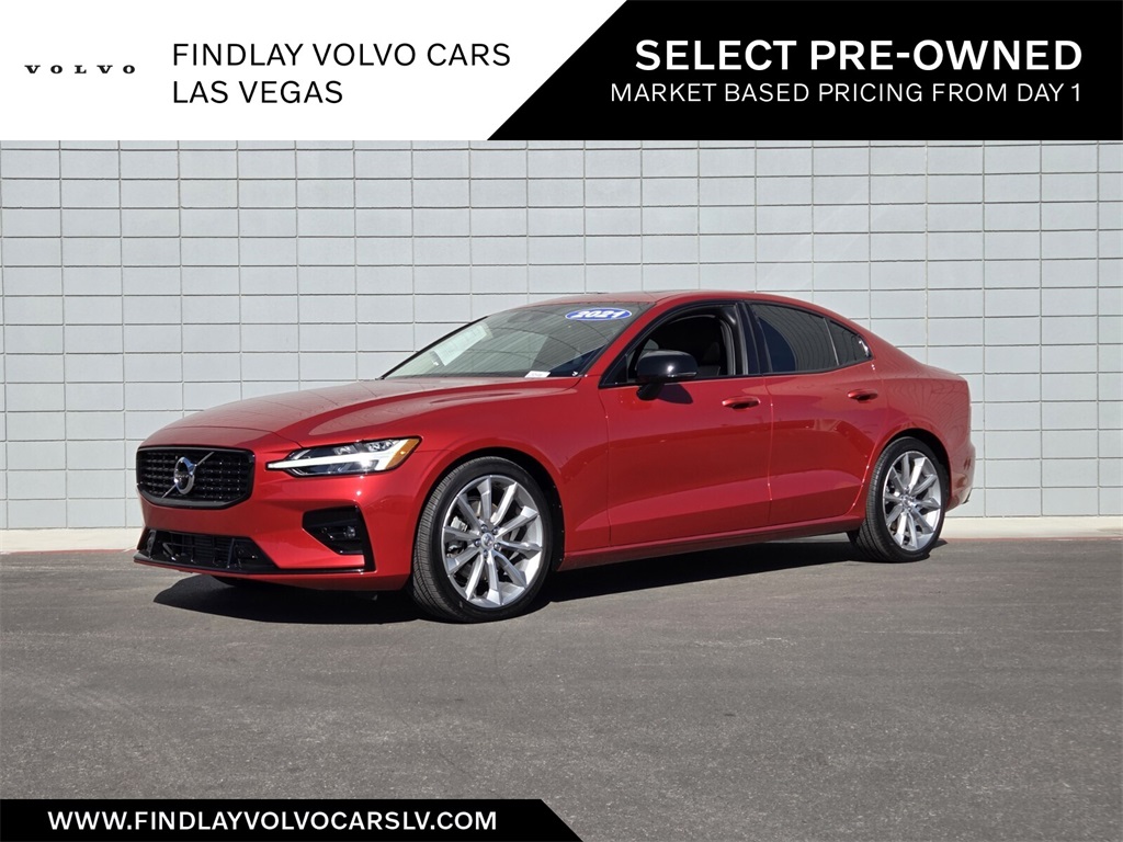 2021 Volvo S60 T5 Momentum