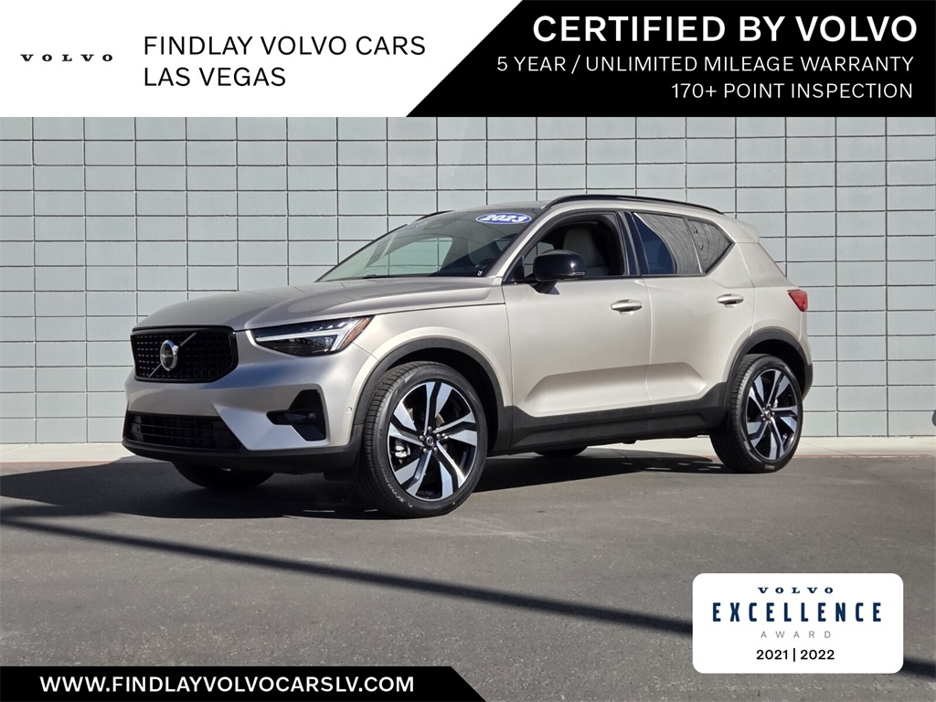 2023 Volvo XC40