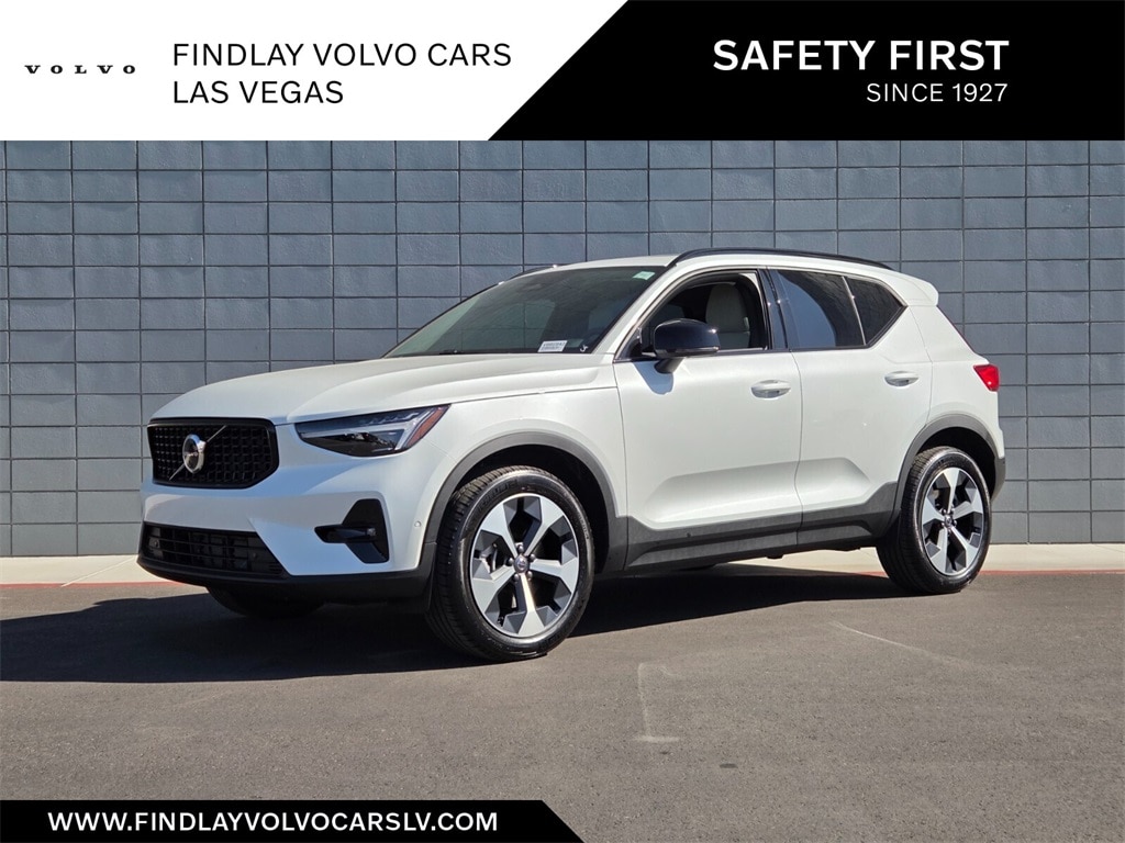 2026 Volvo XC40
