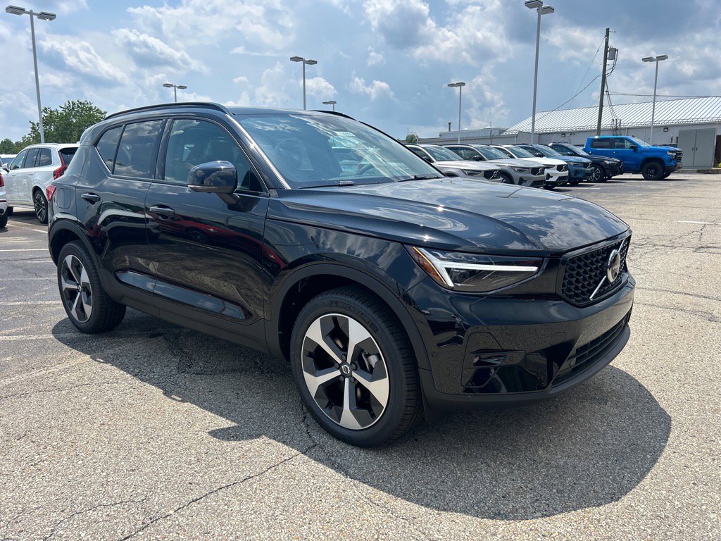 2026 Volvo XC40