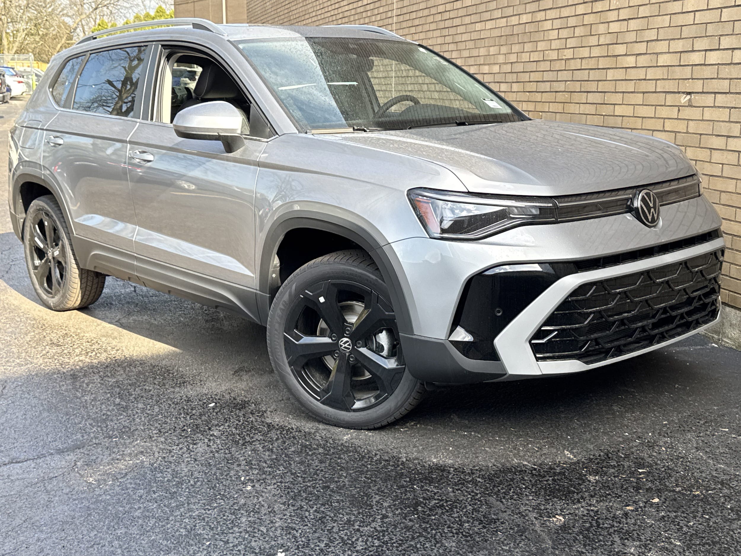 2025 Volkswagen Taos