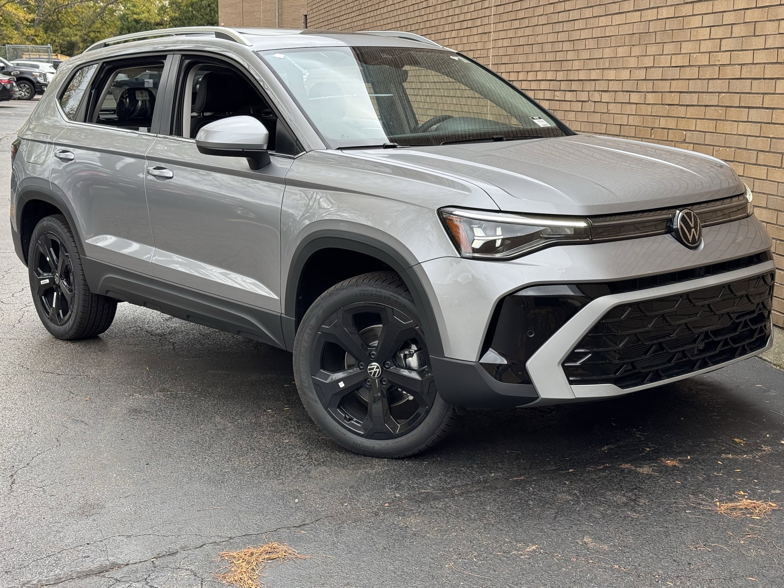 2025 Volkswagen Taos