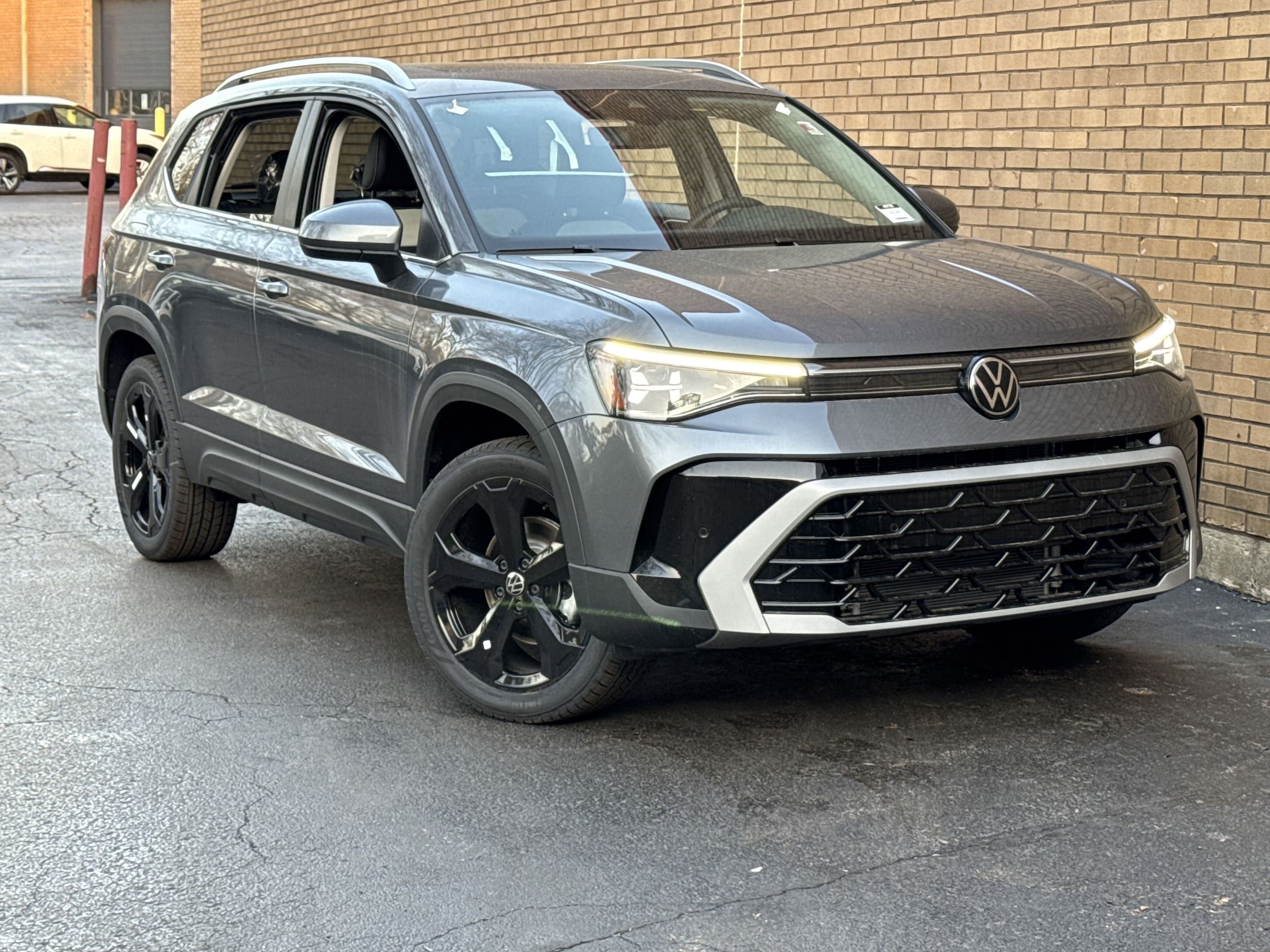 2025 Volkswagen Taos