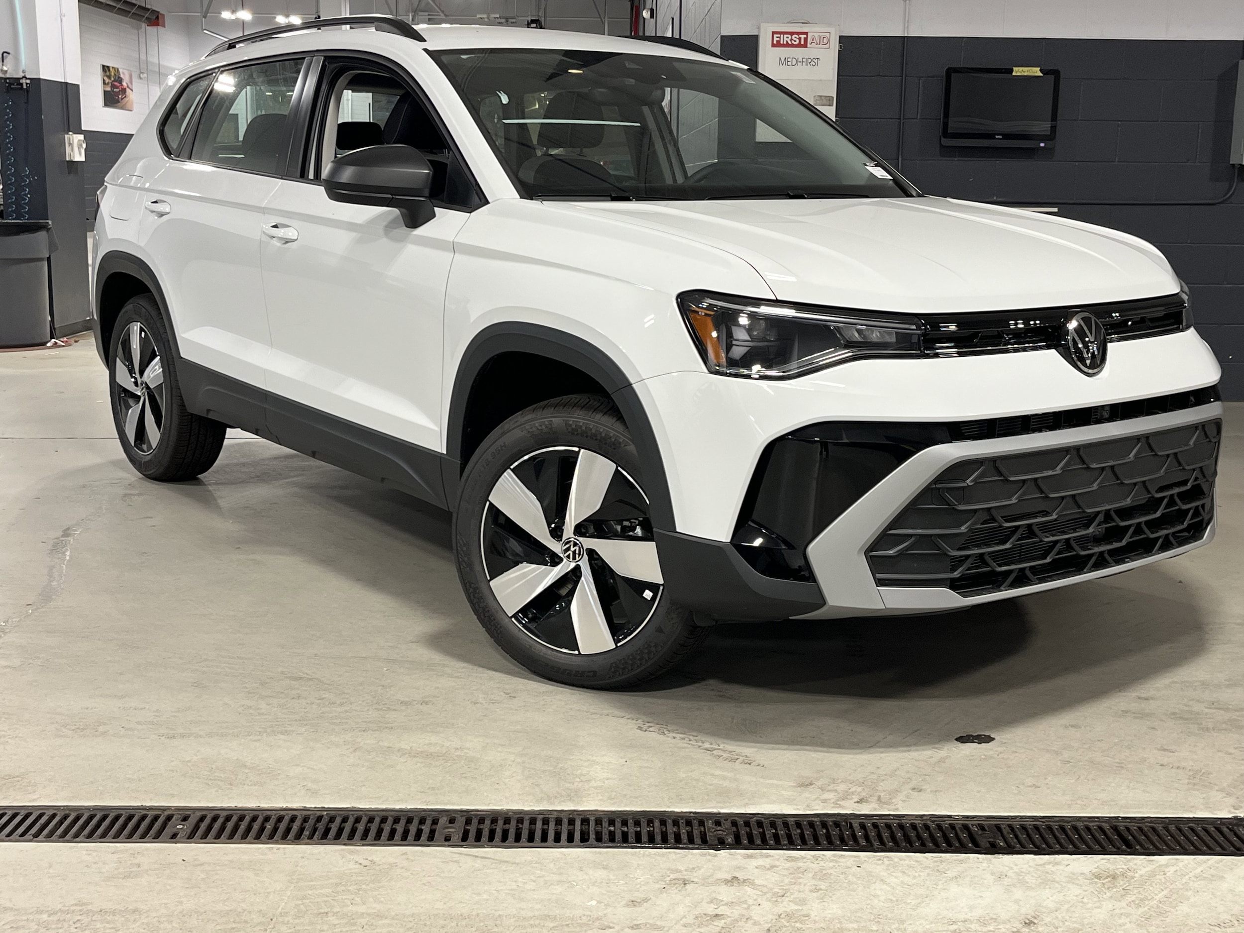 2025 Volkswagen Taos