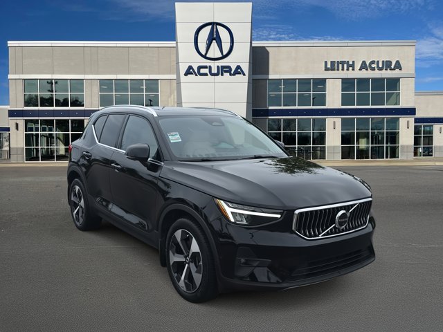 2023 Volvo XC40