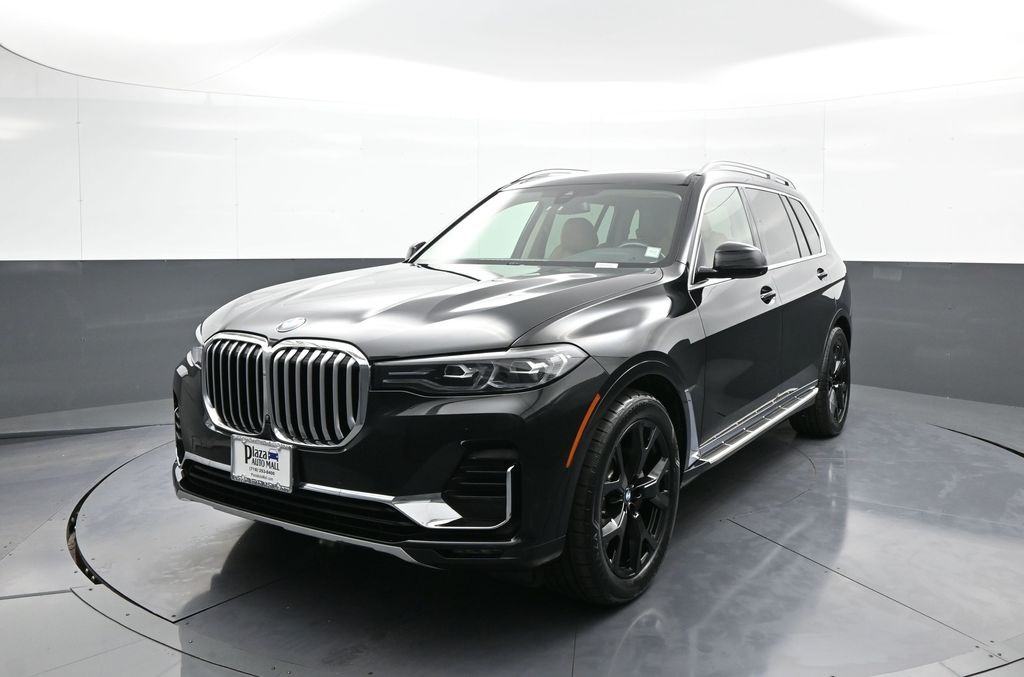 2021 BMW X7