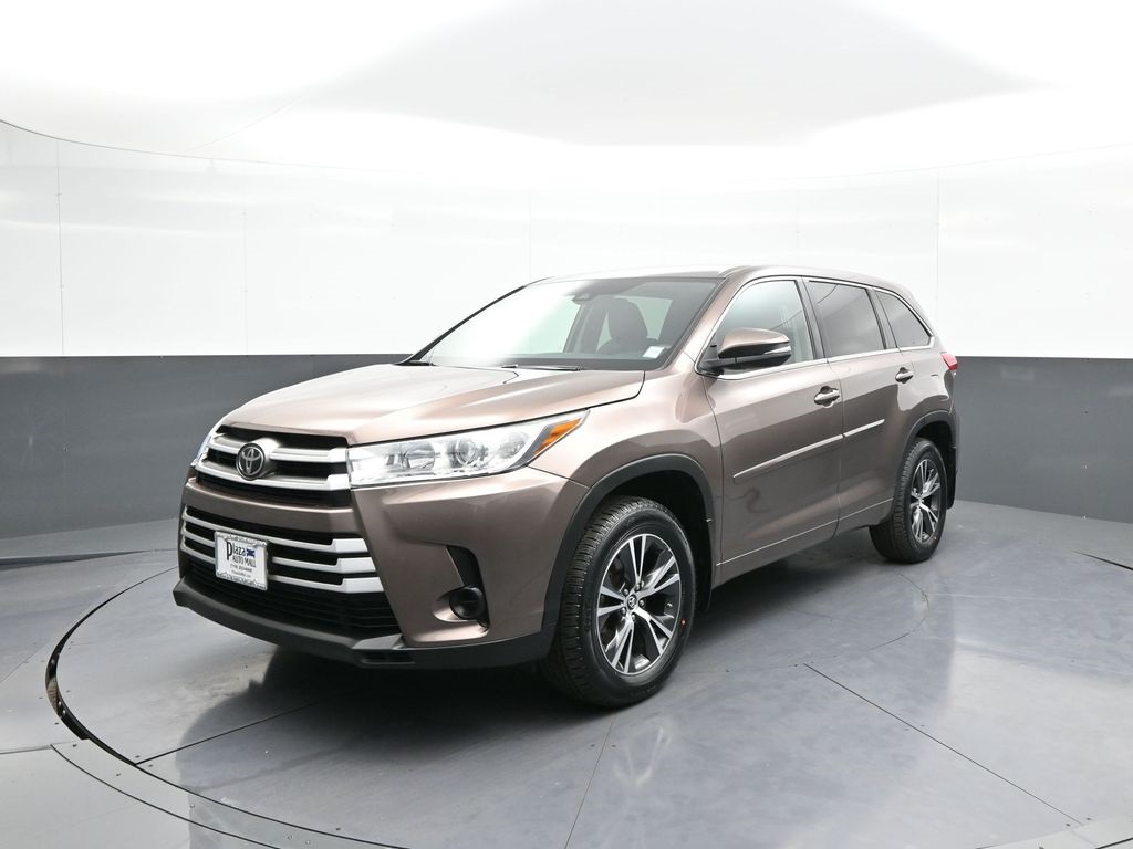2018 Toyota Highlander LE
