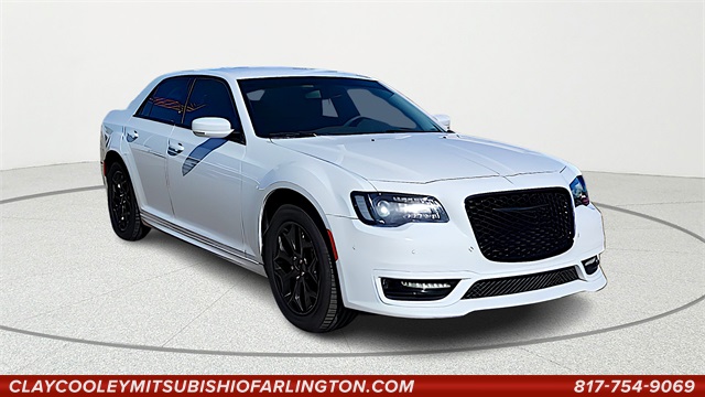 2022 Chrysler 300 Touring