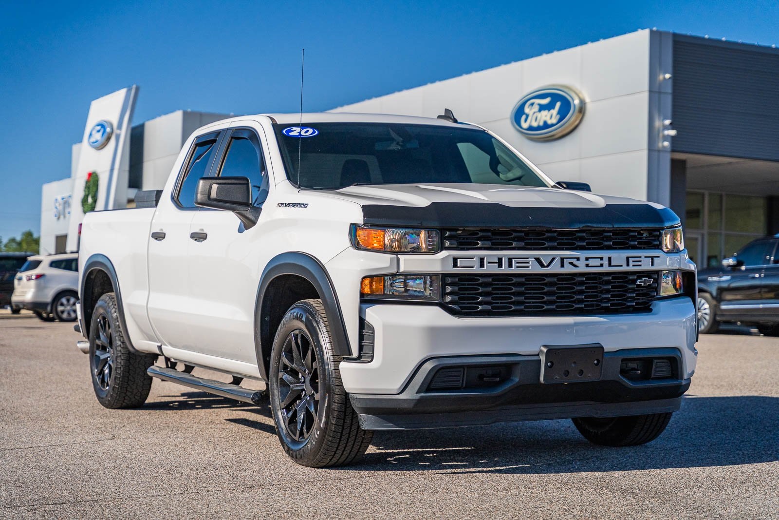 2020 Chevrolet Silverado 1500 Custom