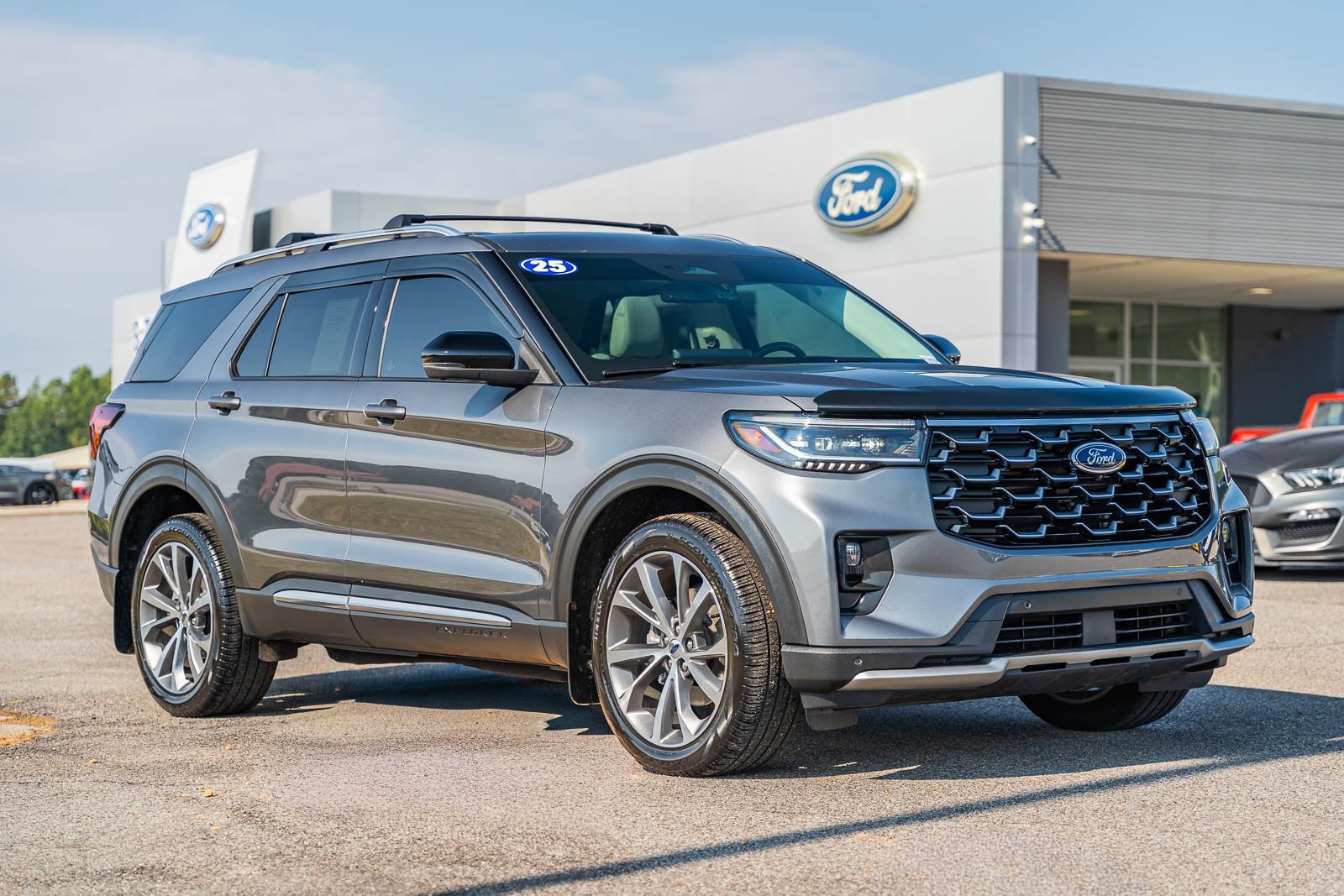 2025 Ford Explorer