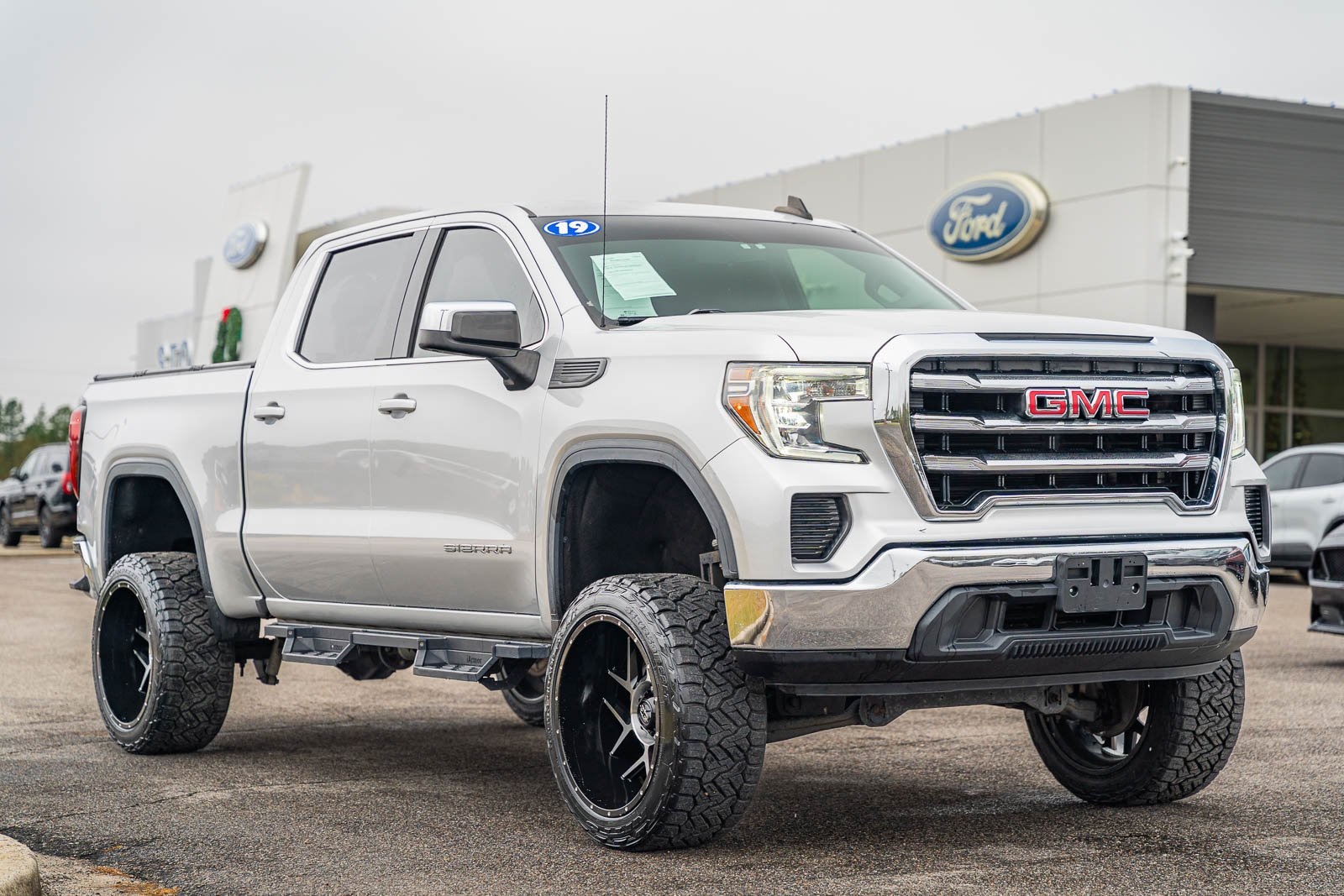 2019 GMC Sierra 1500 SLE