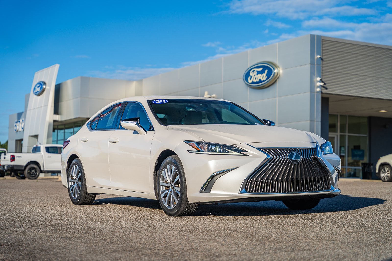 2020 Lexus ES