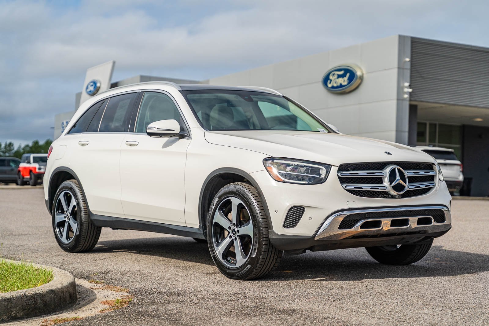 2021 Mercedes-Benz GLC