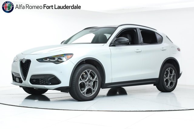 2025 Alfa Romeo Stelvio