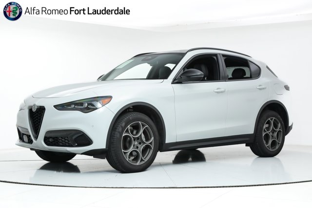 2025 Alfa Romeo Stelvio