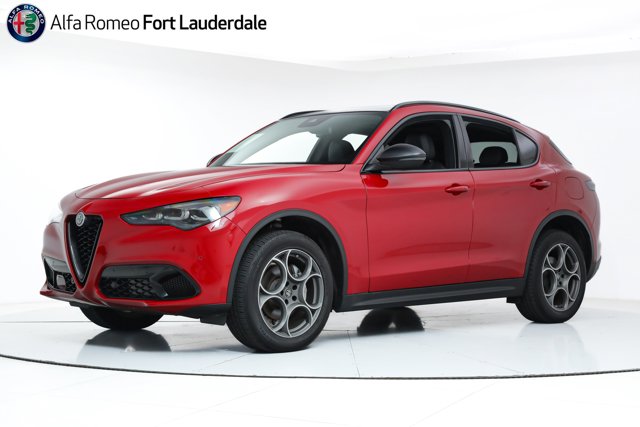 2025 Alfa Romeo Stelvio