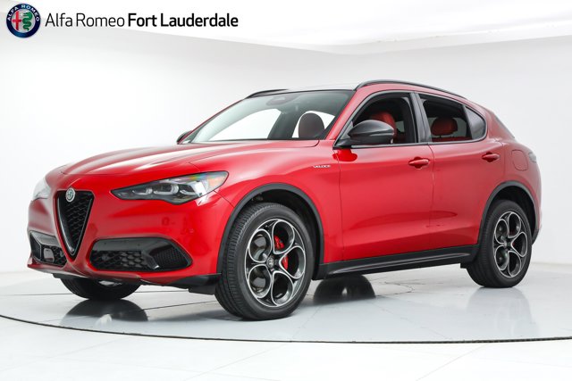 2025 Alfa Romeo Stelvio