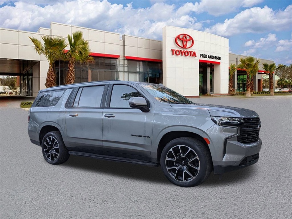 2023 Chevrolet Suburban RST