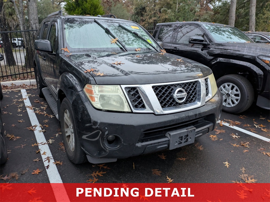 2010 Nissan Pathfinder SE