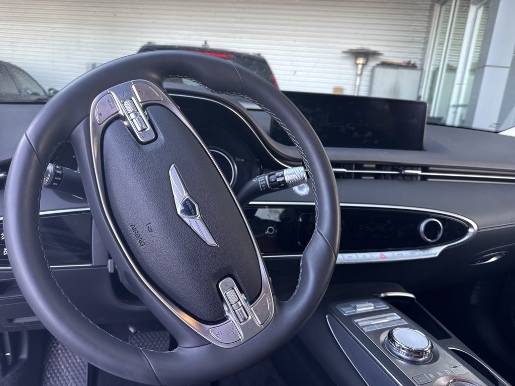 2025 Genesis Gv70