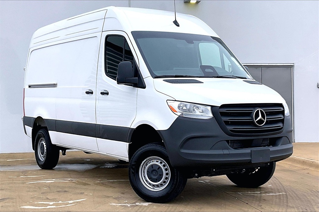 2025 Mercedes-Benz Sprinter Cargo Van Cargo 144 WB