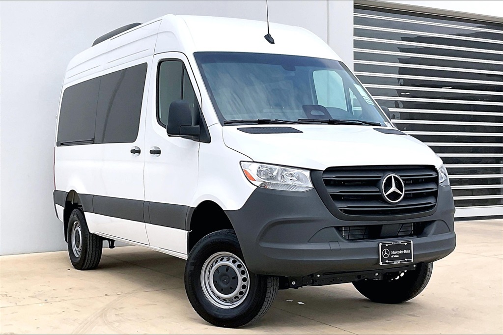 2025 Mercedes-Benz Sprinter Passenger Van Passenger 144 WB