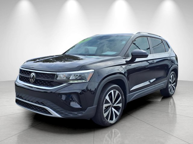 2025 Volkswagen Taos SE
