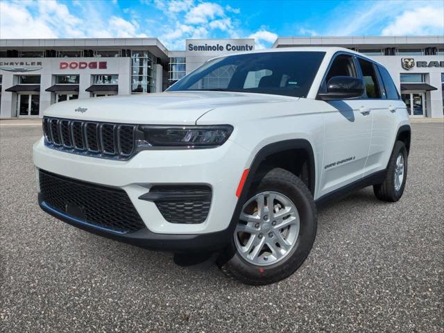 2025 Jeep Grand Cherokee GRAND CHEROKEE LAREDO 4X4