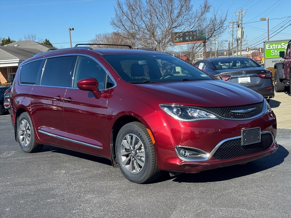 Photo of a 2020 Chrysler Pacifica Touring L for sale