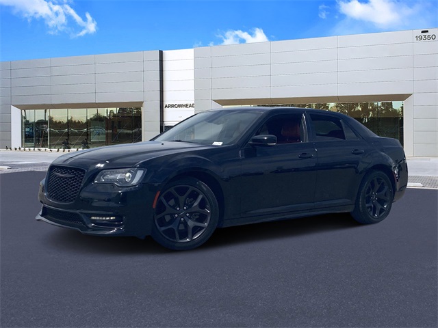 2021 Chrysler 300