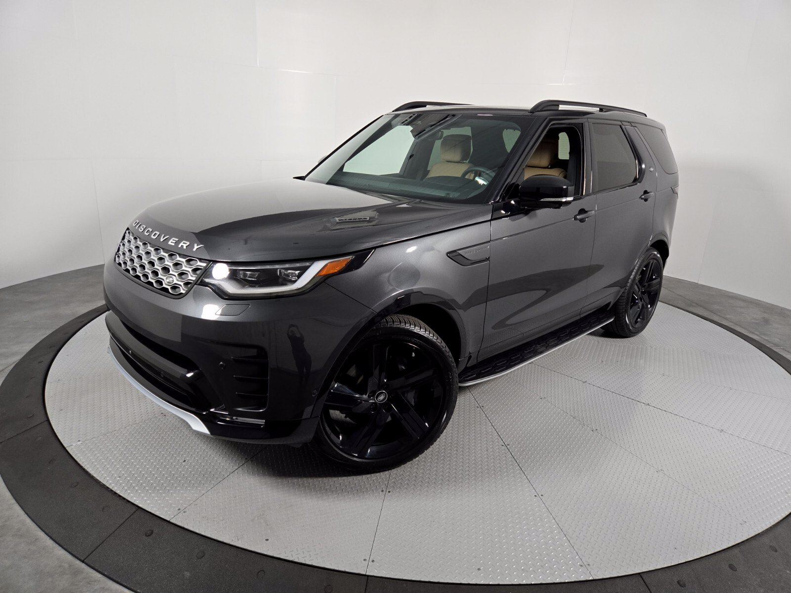 Used 2026 Land Rover Discovery for Sale (with Photos) | U.S. News ...